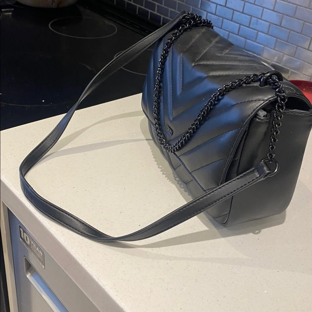 Black Dkny Crossbody Bag - Picture 2 of 12